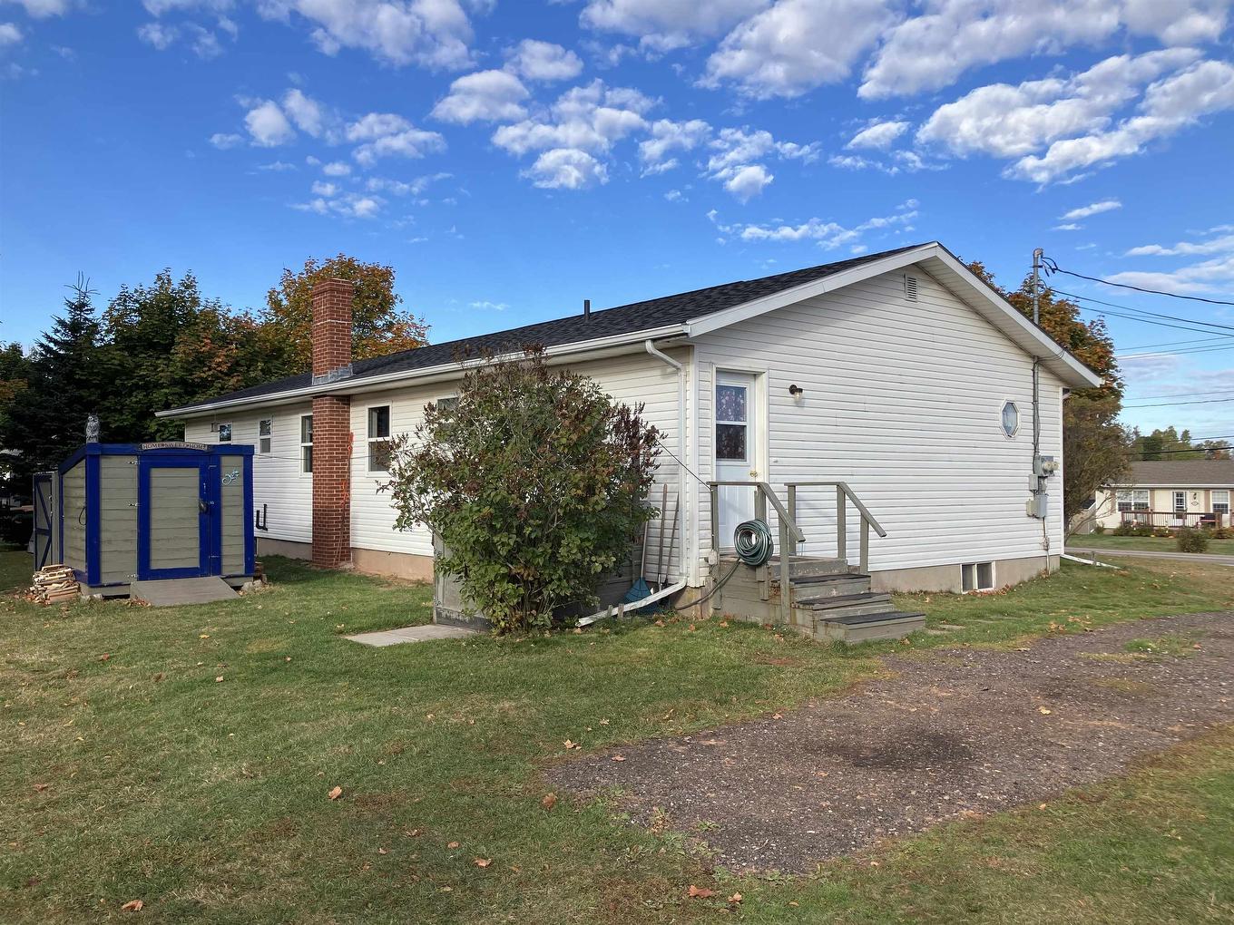 16-18 Kingston Road, North River, PE