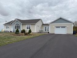 203 Dunes View Drive Brackley Beach, PE C1E 2R4