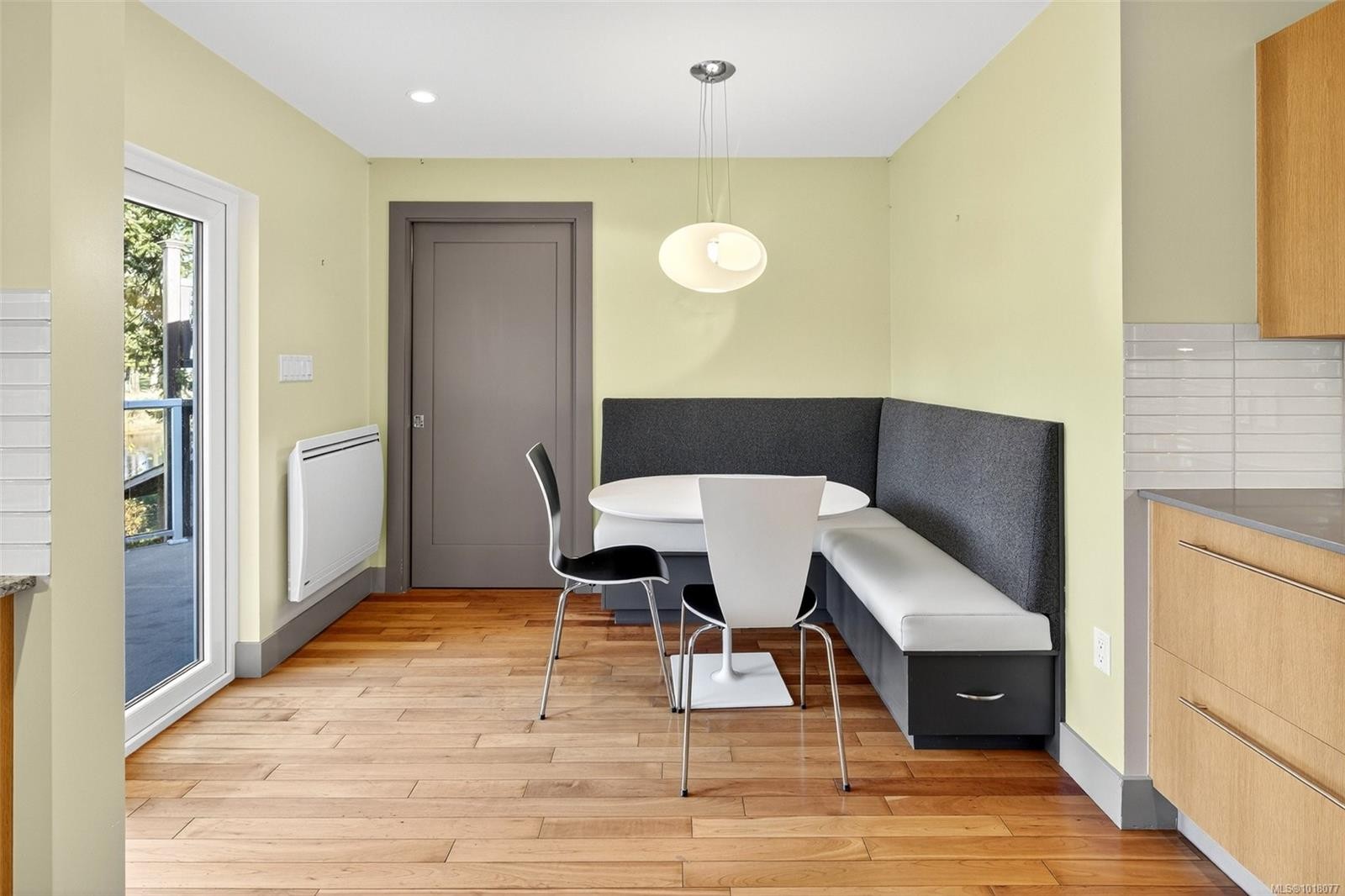 2200 Aldeane Ave, Colwood, BC