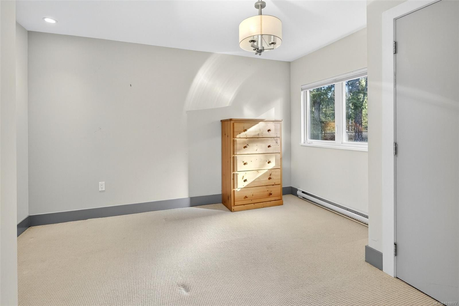 2200 Aldeane Ave, Colwood, BC