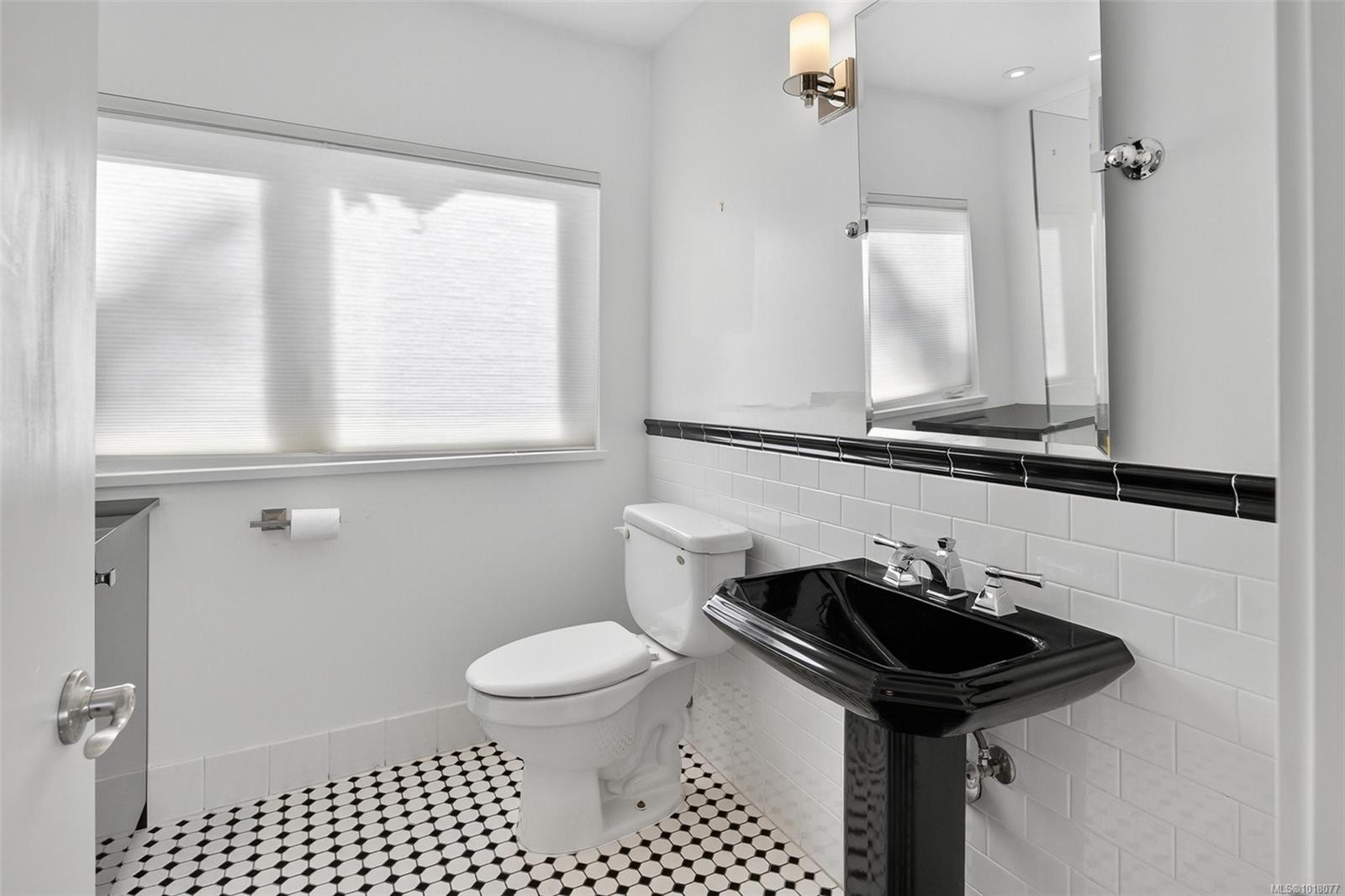 2200 Aldeane Ave, Colwood, BC