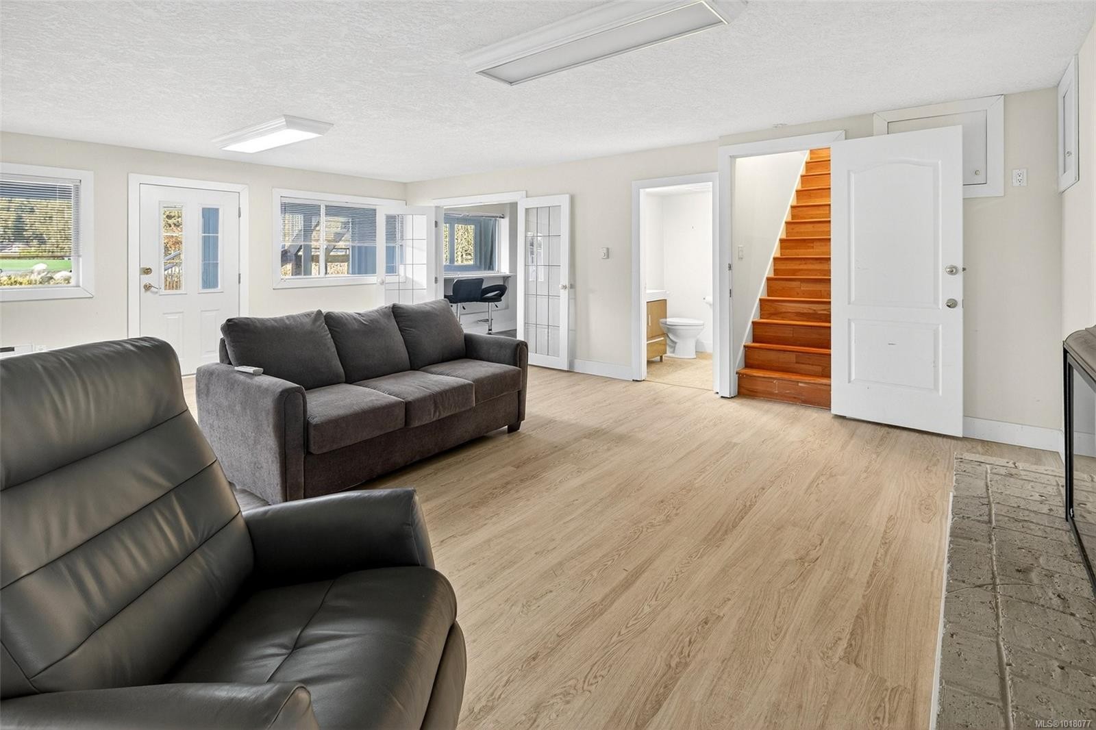 2200 Aldeane Ave, Colwood, BC