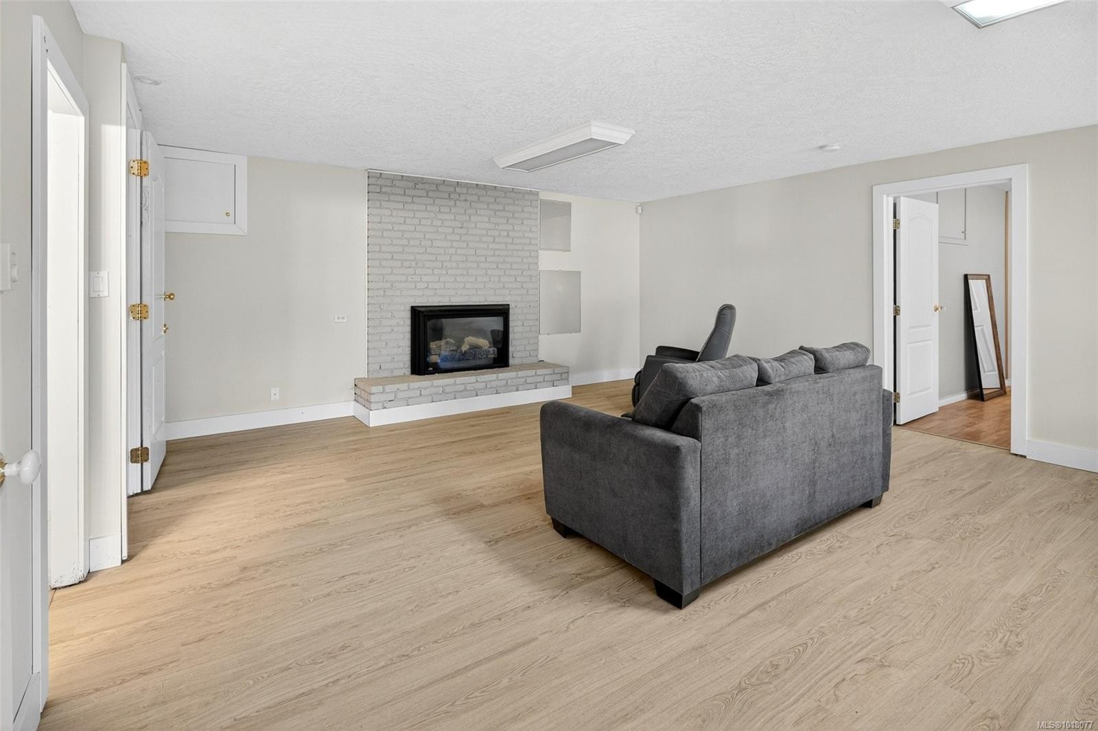 2200 Aldeane Ave, Colwood, BC