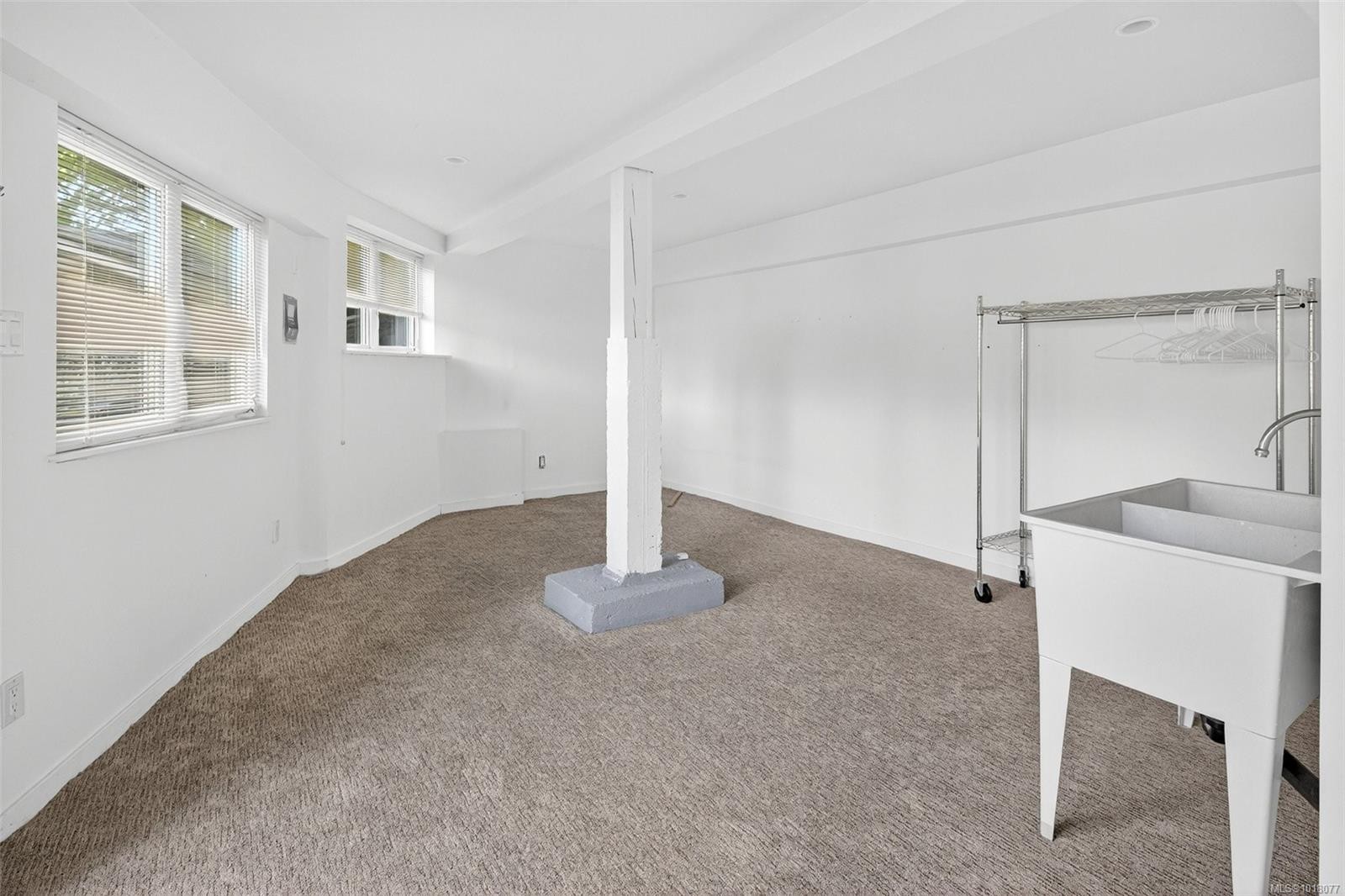 2200 Aldeane Ave, Colwood, BC