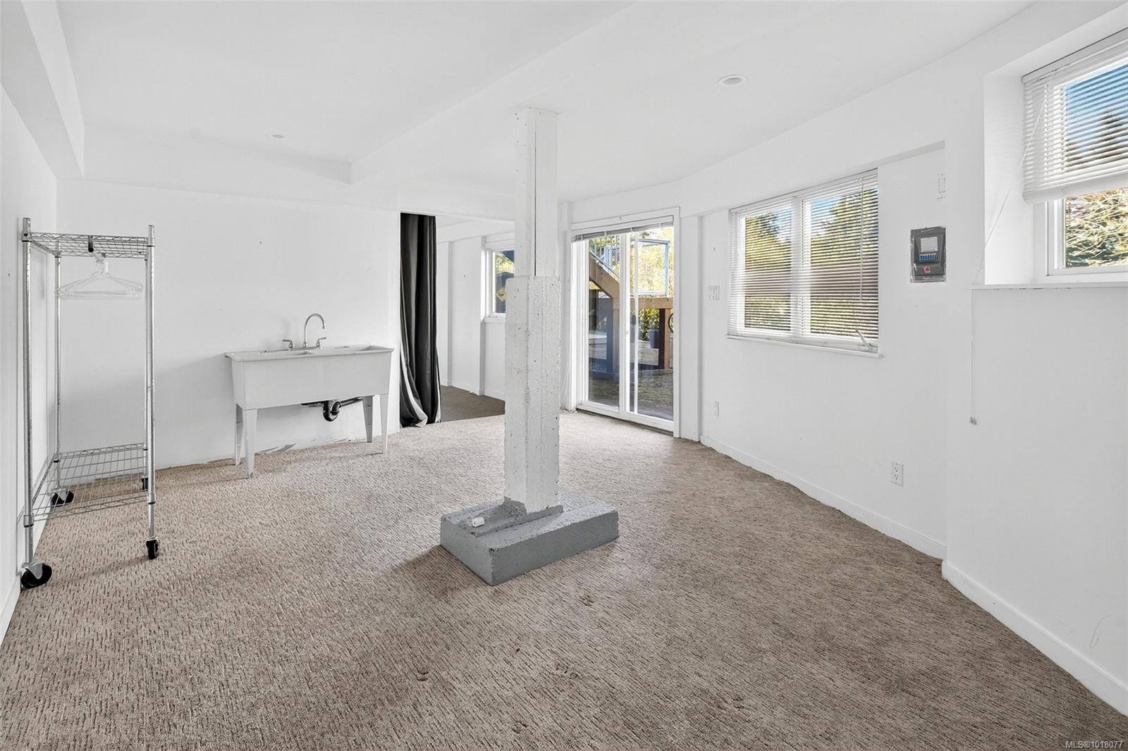 2200 Aldeane Ave, Colwood, BC