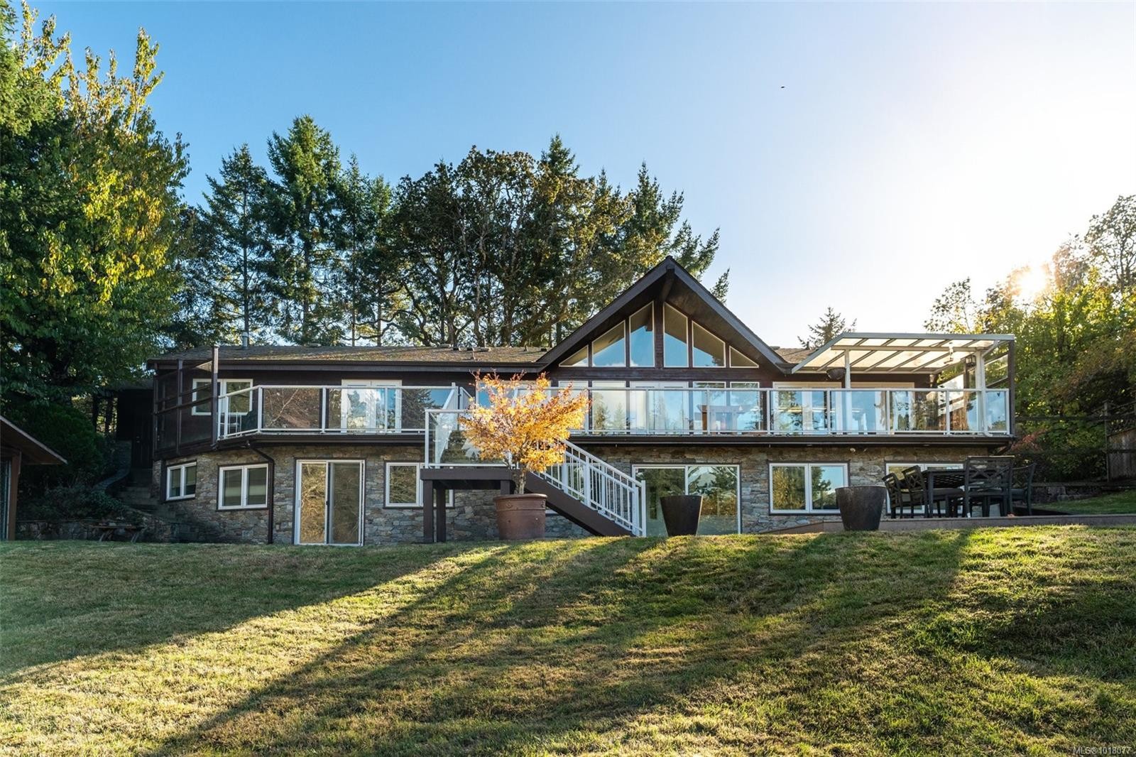 2200 Aldeane Ave, Colwood, BC