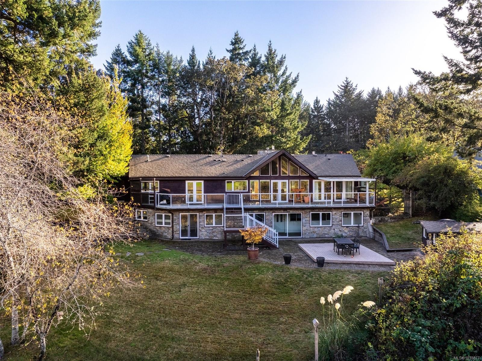2200 Aldeane Ave, Colwood, BC