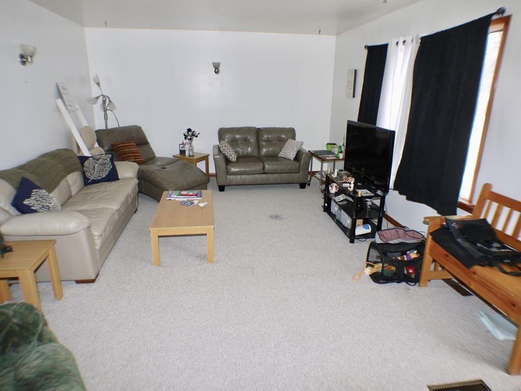 248 Second Street, Dryden, ON - Indoor Photo Showing Living Room