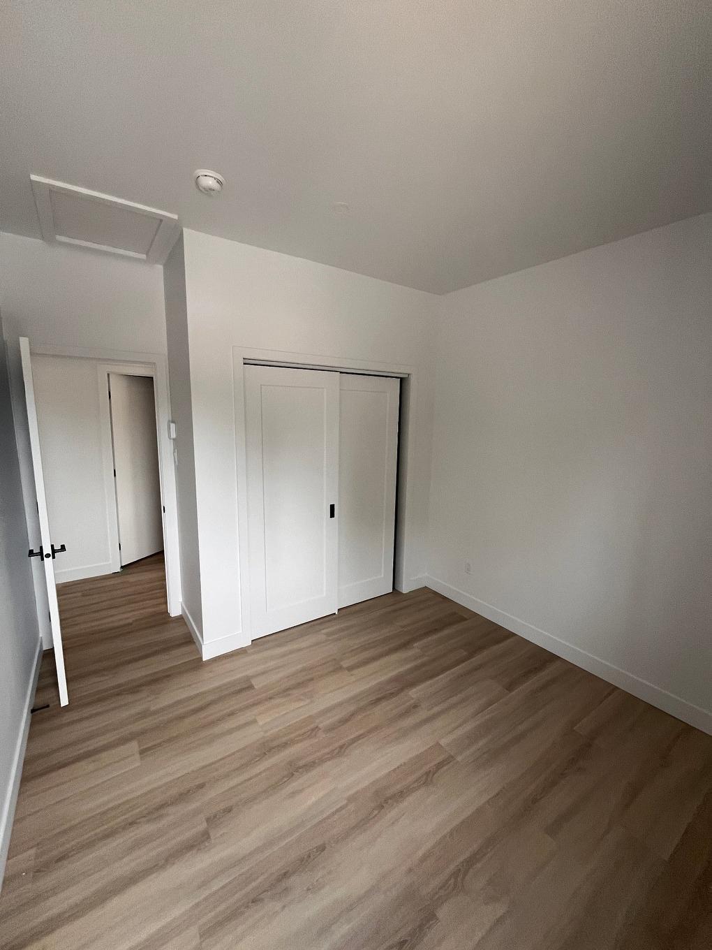 Chambre à coucher - 4838 Boul. Ste-Rose, Laval (Fabreville), QC - Indoor Photo Showing Other Room