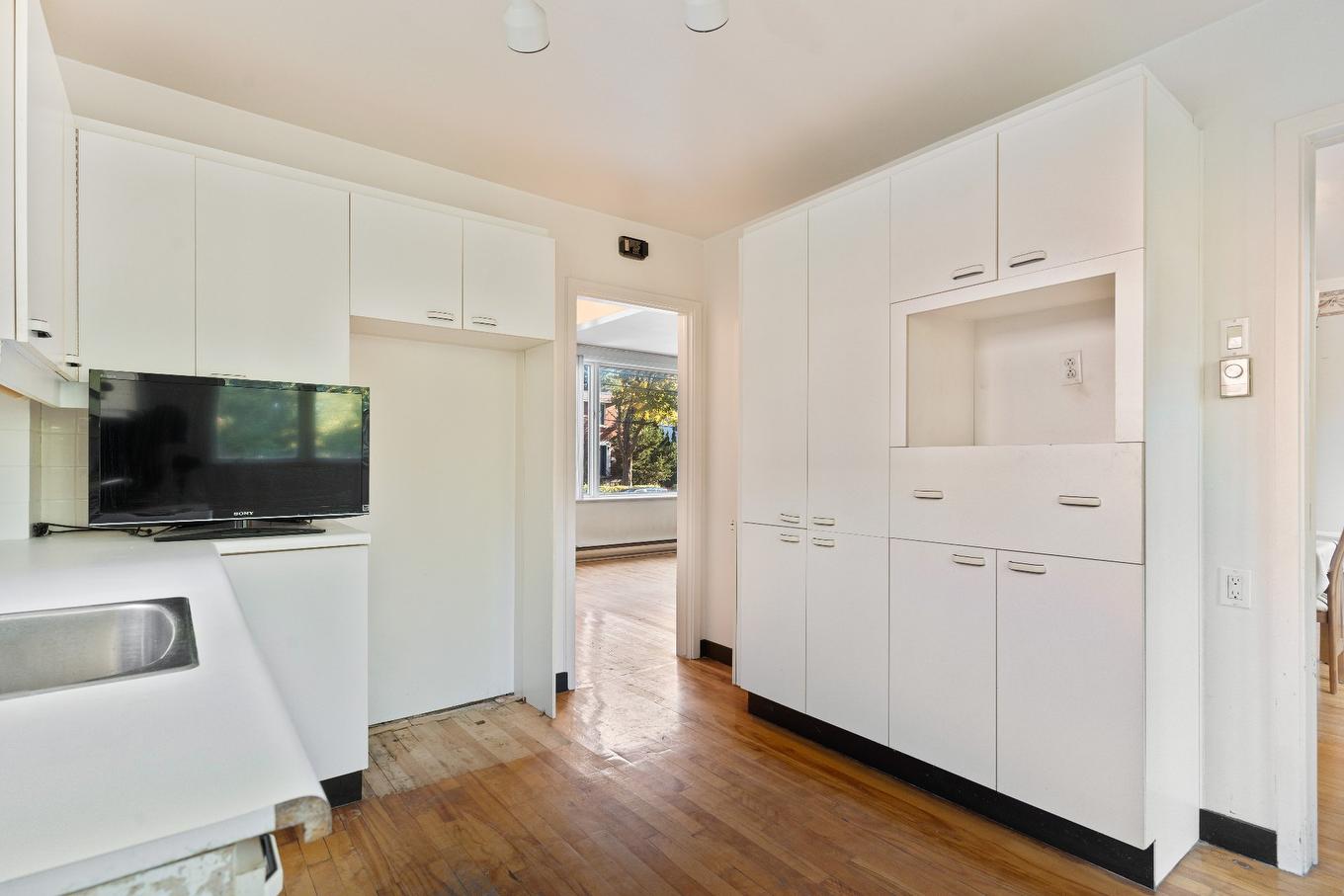 Cuisine - 5170 Boul. Grand, Montréal (Côte-Des-Neiges/Notre-Dame-De-Grâce), QC - Indoor Photo Showing Kitchen With Double Sink