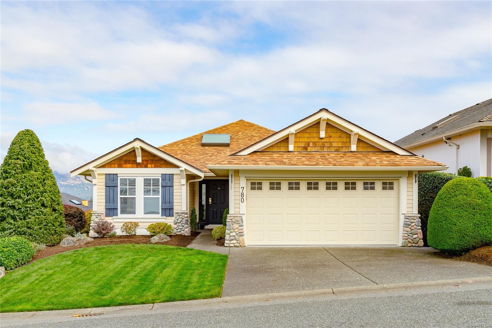 780 Country Club Dr, Cobble Hill, BC