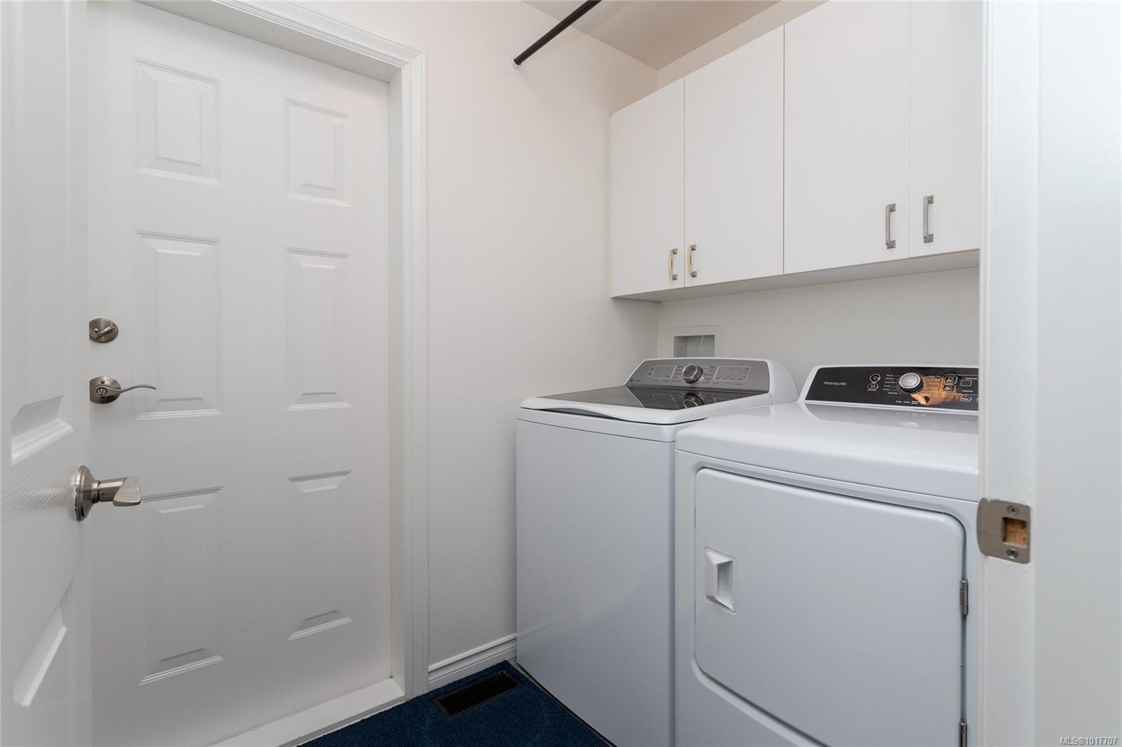 780 Country Club Dr, Cobble Hill, BC