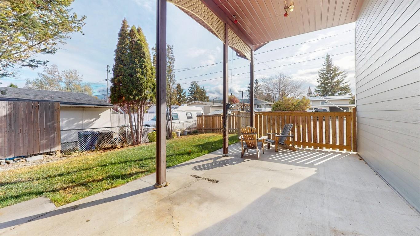 303 5Th Street, Cranbrook, BC - Outdoor With Exterior