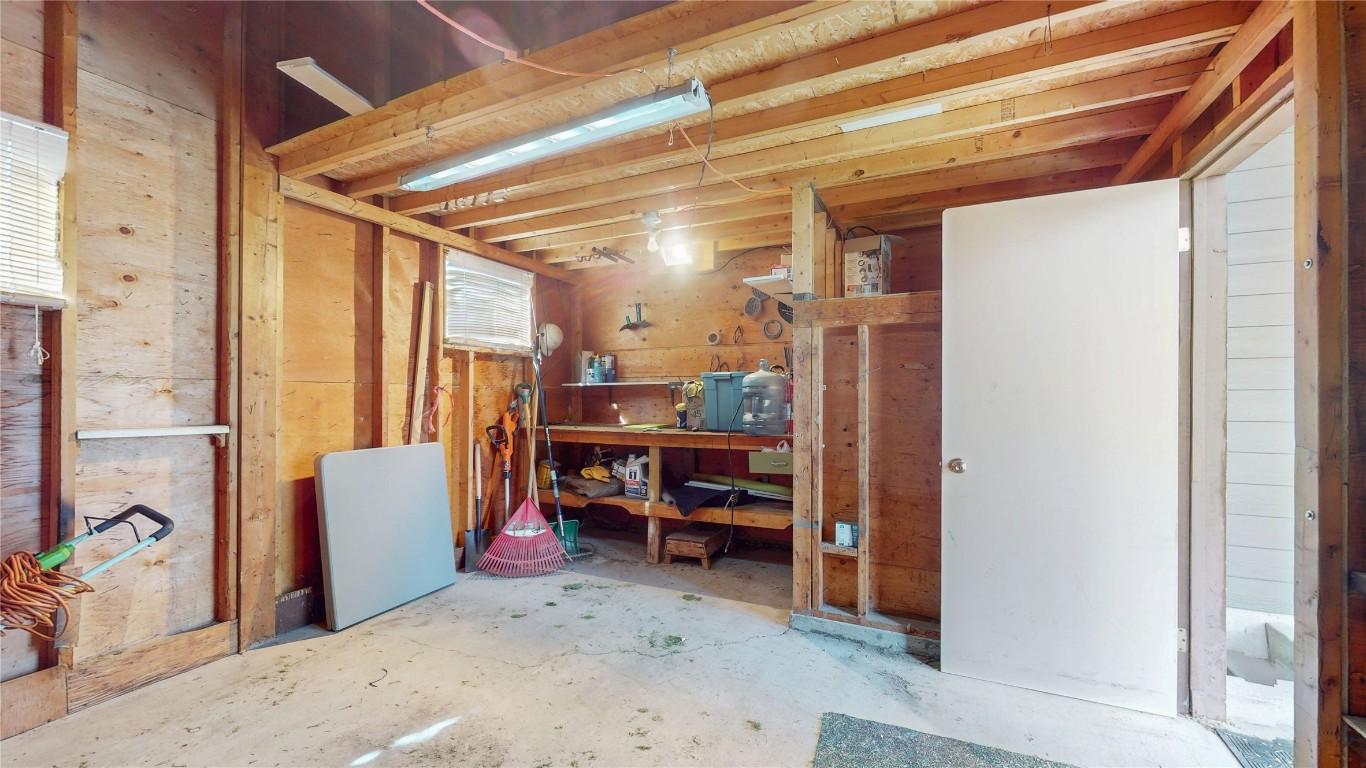 303 5Th Street, Cranbrook, BC - Indoor Photo Showing Basement