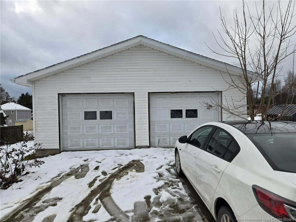 8 Kirk St, Sackville, NB