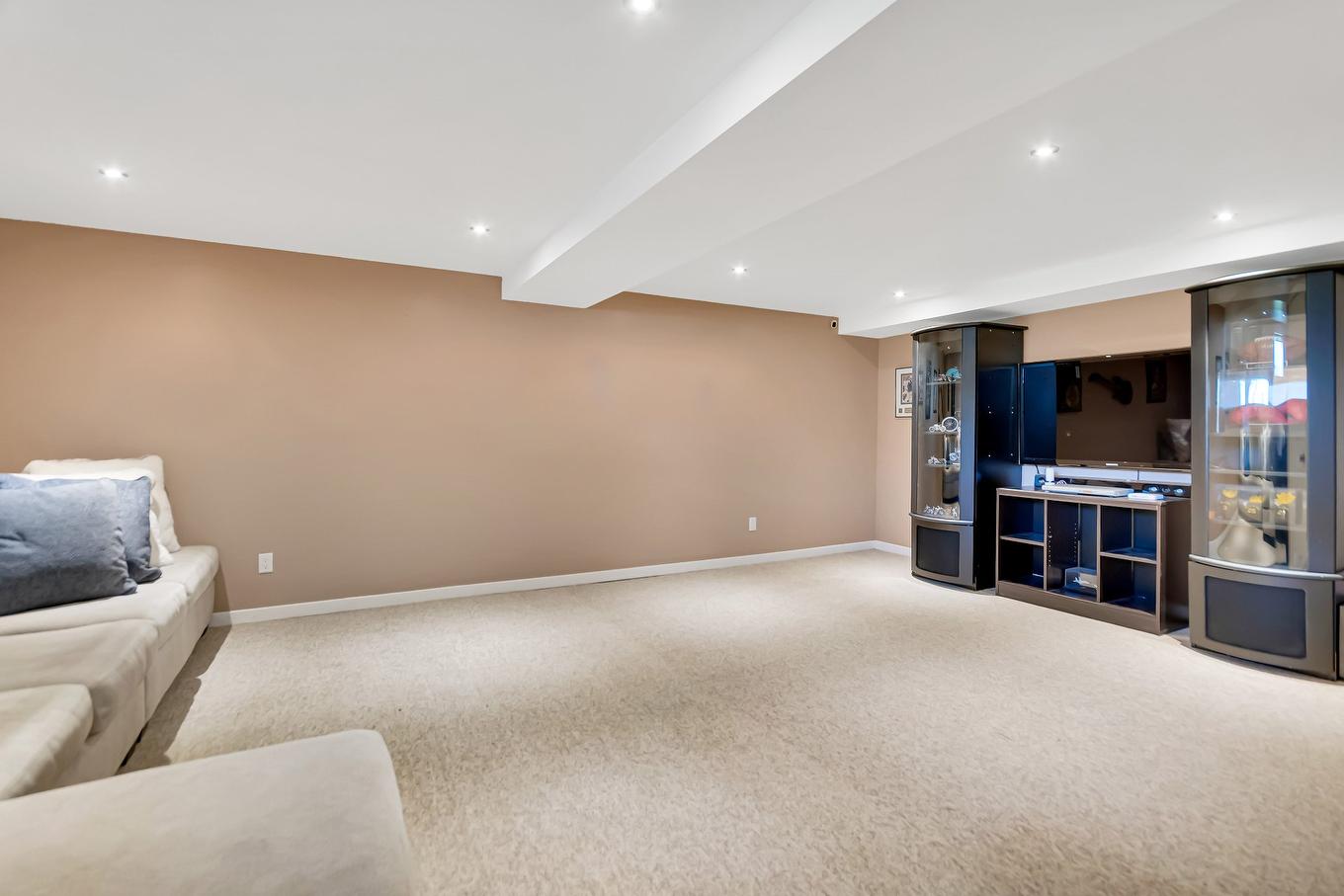 Family room - 475 Rue Grégoire, Saint-Michel, QC - Indoor