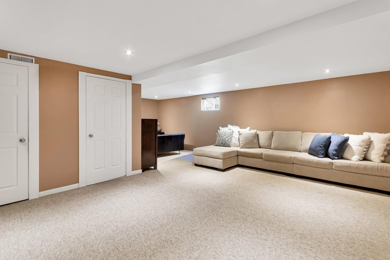 Family room - 475 Rue Grégoire, Saint-Michel, QC - Indoor Photo Showing Other Room