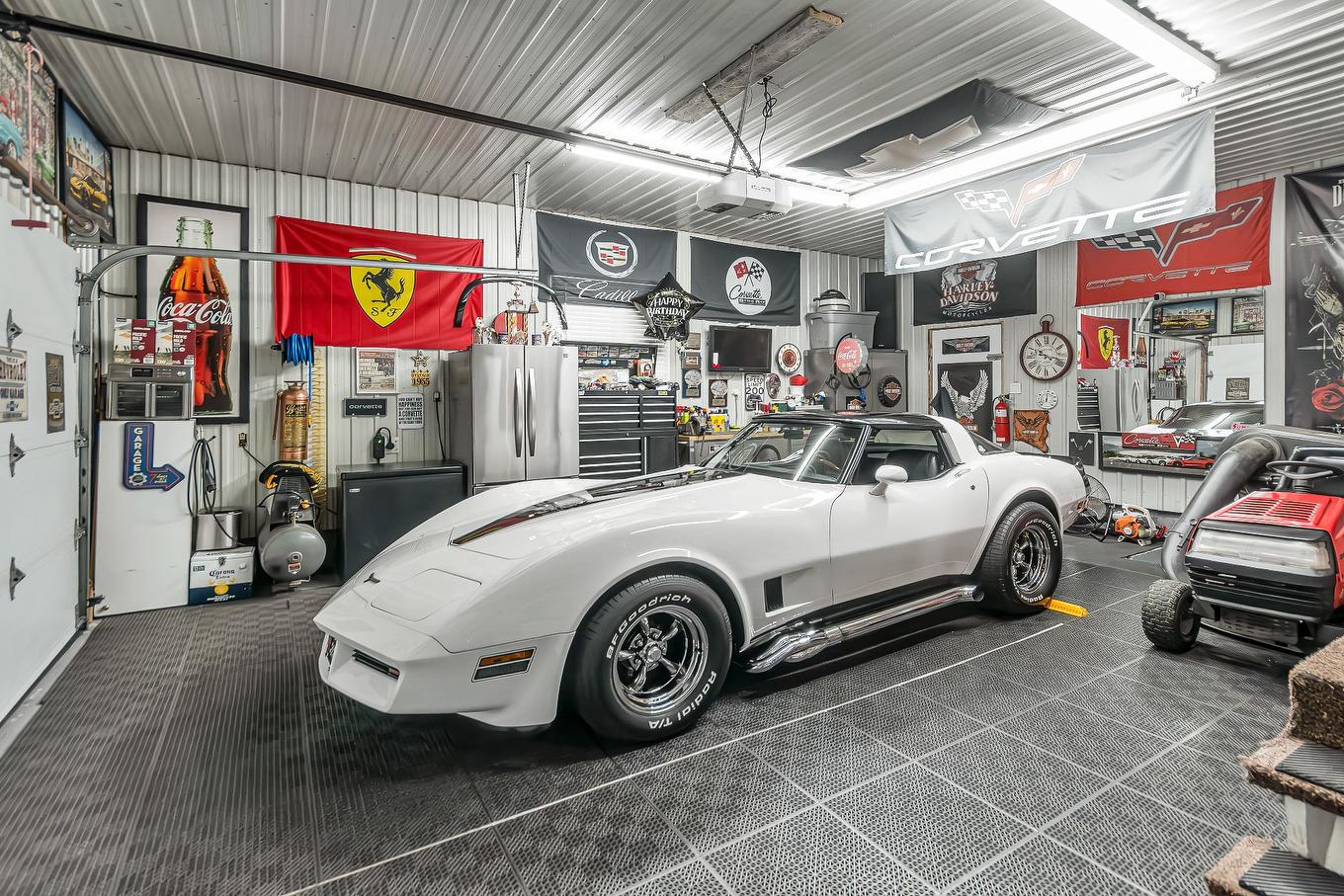 Garage - 475 Rue Grégoire, Saint-Michel, QC - Indoor Photo Showing Garage