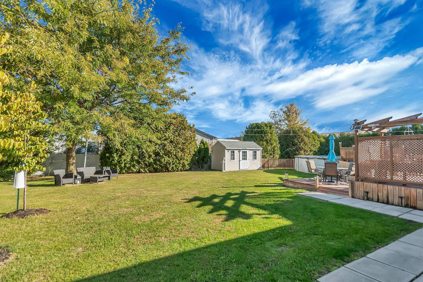 Backyard - 475 Rue Grégoire, Saint-Michel, QC - Outdoor