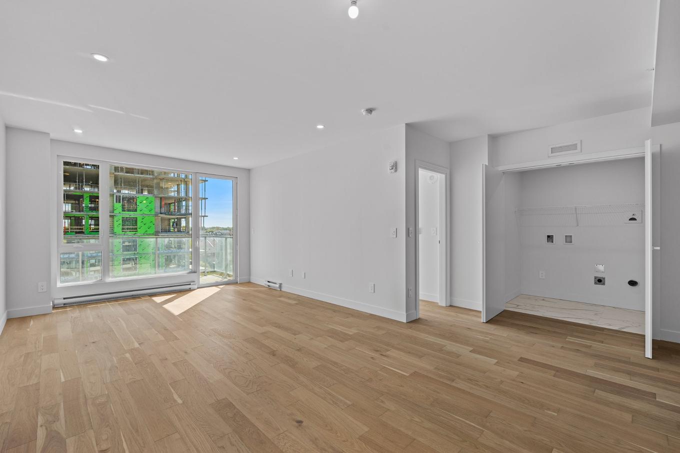 Salon - 603-3671 Av. Jean-Béraud, Laval (Chomedey), QC - Indoor Photo Showing Other Room