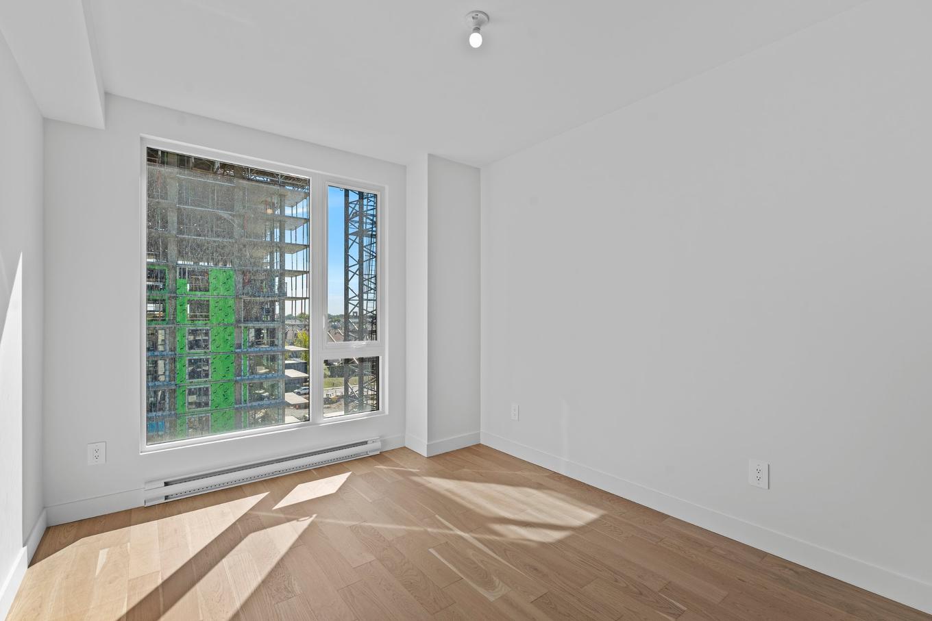 Chambre à coucher - 603-3671 Av. Jean-Béraud, Laval (Chomedey), QC - Indoor Photo Showing Other Room