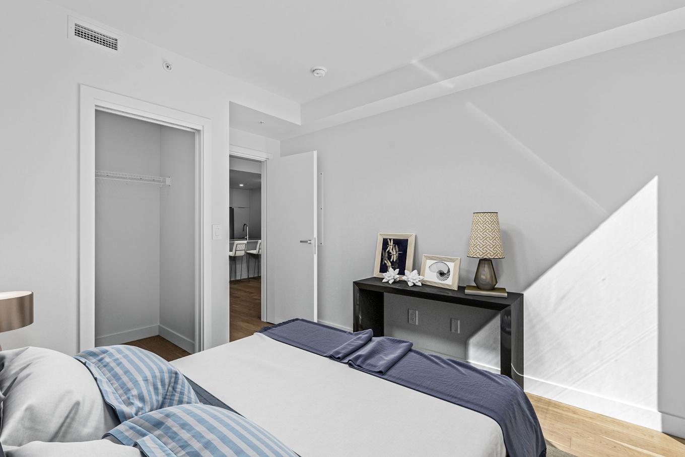 Chambre à coucher - 603-3671 Av. Jean-Béraud, Laval (Chomedey), QC - Indoor Photo Showing Bedroom