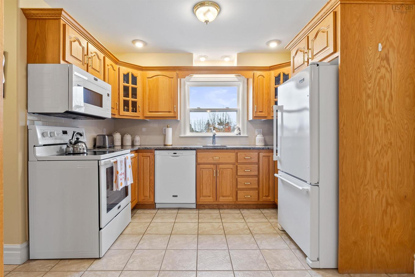 677 Westwood Boulevard, Upper Tantallon, NS