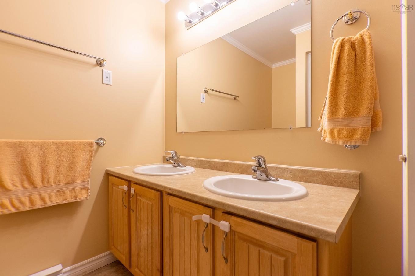 25 Brownell Avenue, Amherst, NS