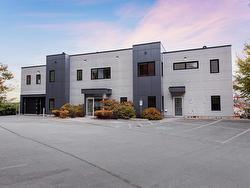 7 Bayview Road  Halifax, NS B3M 1N8