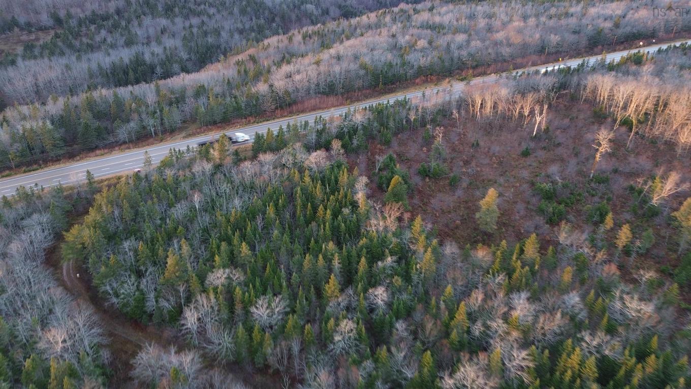 Acreage Highway No 105, Glendale, NS