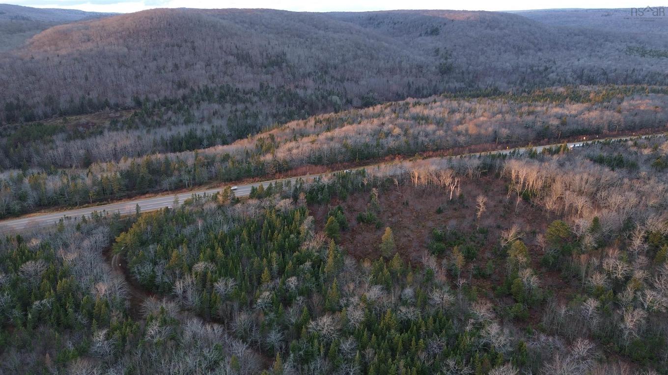 Acreage Highway No 105, Glendale, NS