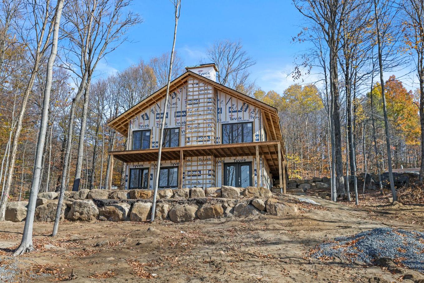 Façade - Rue Paulsen, Sainte-Agathe-Des-Monts, QC - Outdoor