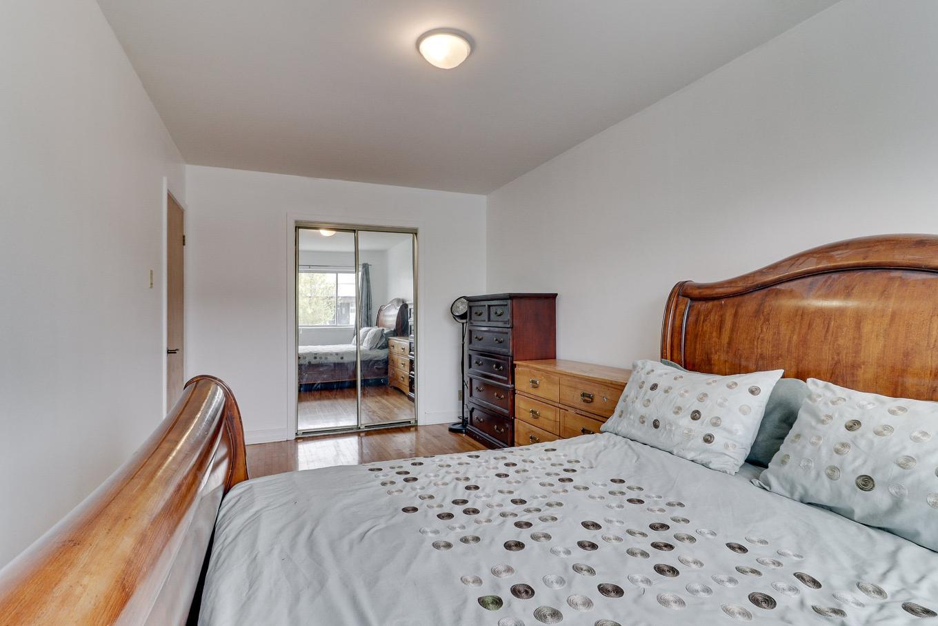 Primary bedroom - 3300 - 3302 Rue French, Montréal (Mercier/Hochelaga-Maisonneuve), QC - Indoor Photo Showing Bedroom