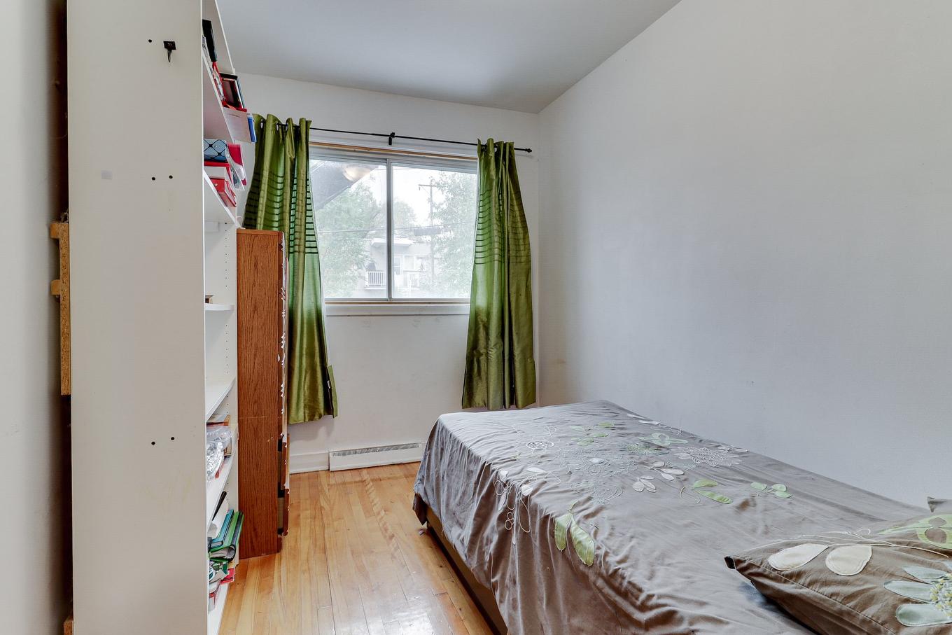 Bedroom - 3300 - 3302 Rue French, Montréal (Mercier/Hochelaga-Maisonneuve), QC - Indoor Photo Showing Bedroom