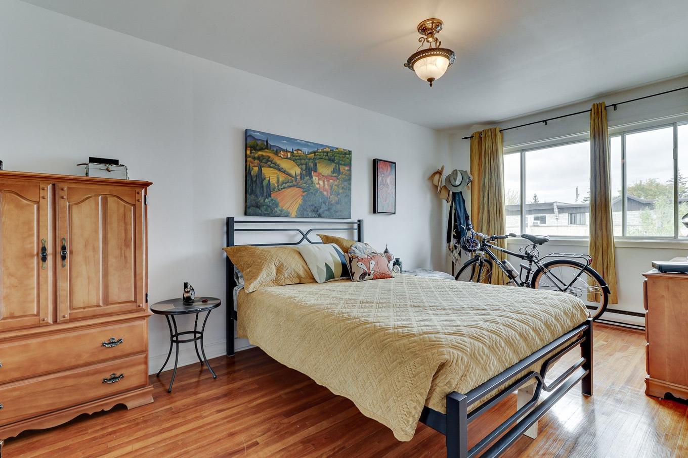 Primary bedroom - 3300 - 3302 Rue French, Montréal (Mercier/Hochelaga-Maisonneuve), QC - Indoor Photo Showing Bedroom
