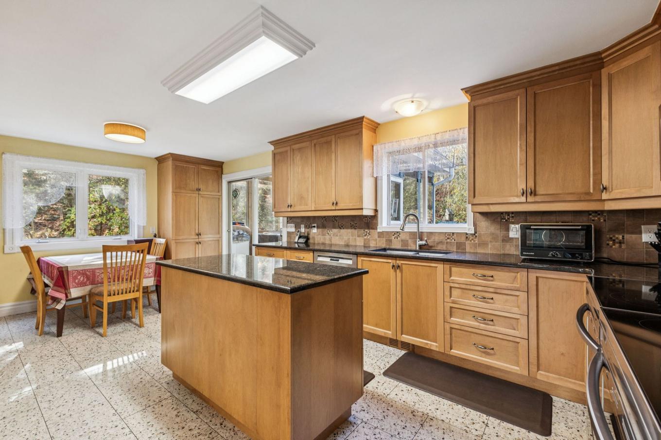 Overall view - 176 Ch. Pink, Cantley, QC - Indoor Photo Showing Kitchen