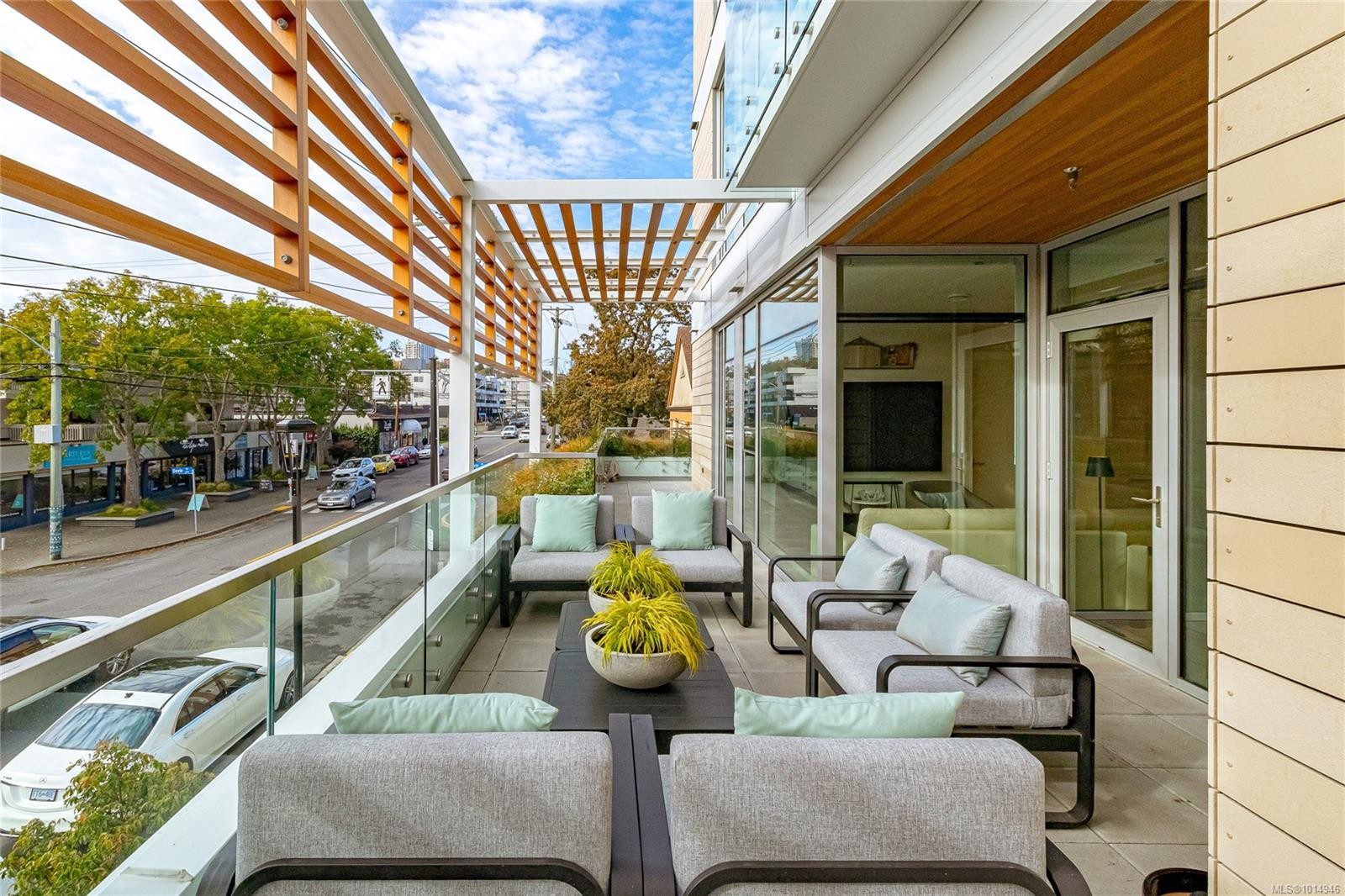 209-1916 Oak Bay Ave, Victoria, BC - Outdoor With Deck Patio Veranda With Exterior