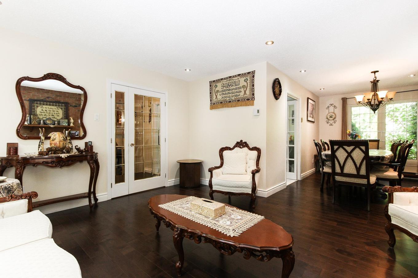 Salon - 3279 Rue Léon-Brisebois, Montréal (L'Île-Bizard/Sainte-Geneviève), QC - Indoor Photo Showing Living Room