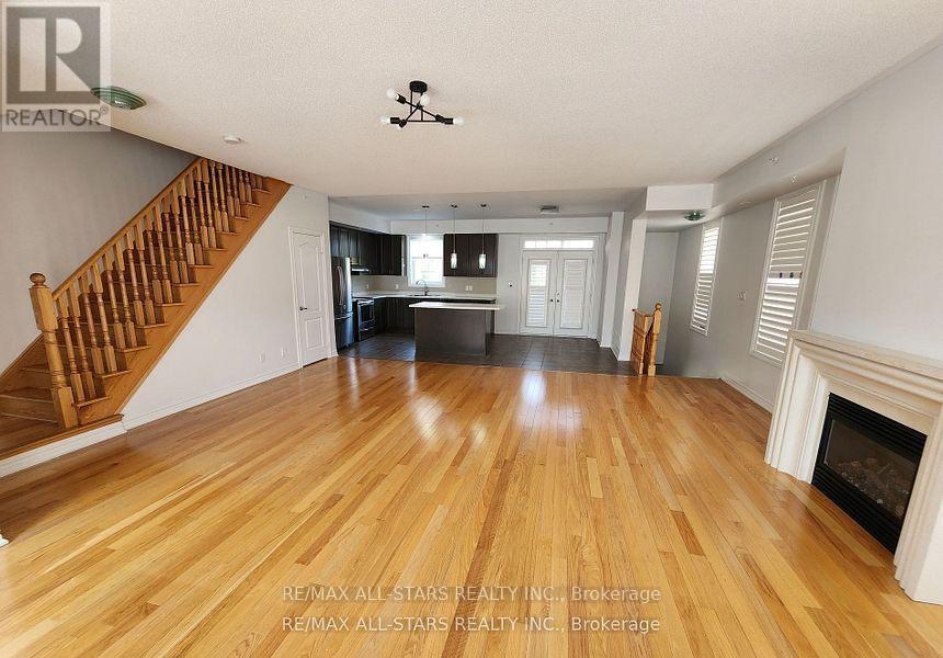 60 Cathedral High Street, Markham, ON - Indoor Photo Showing Living Room With Fireplace