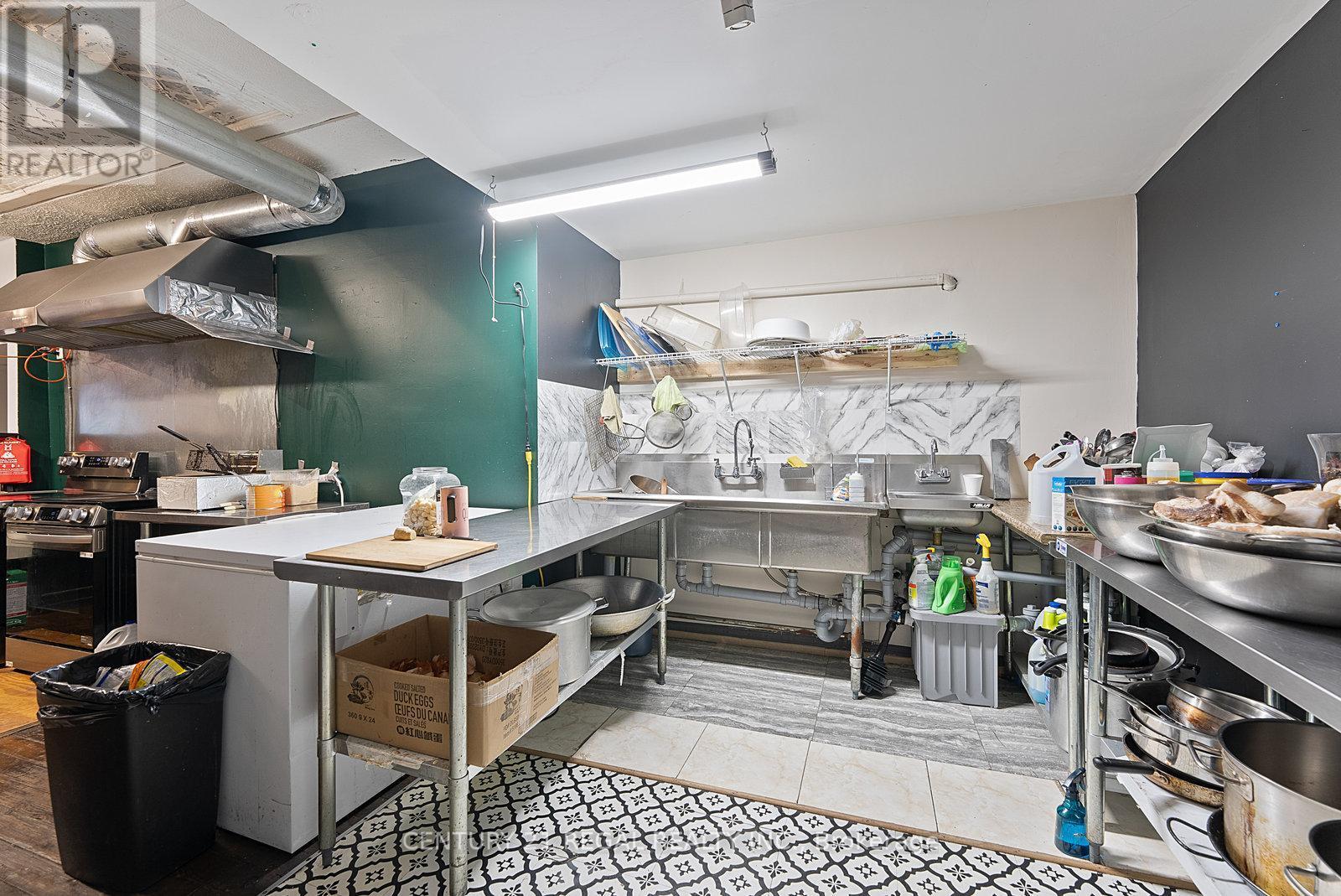 1664 Queen Street W, Toronto, ON