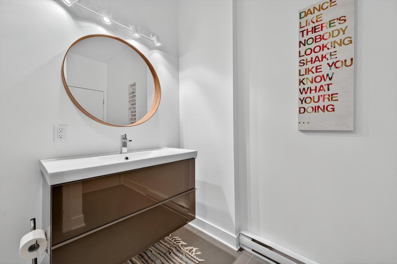 Bathroom - 103-2001 Boul. René-Lévesque E., Montréal (Ville-Marie), QC - Indoor Photo Showing Bathroom