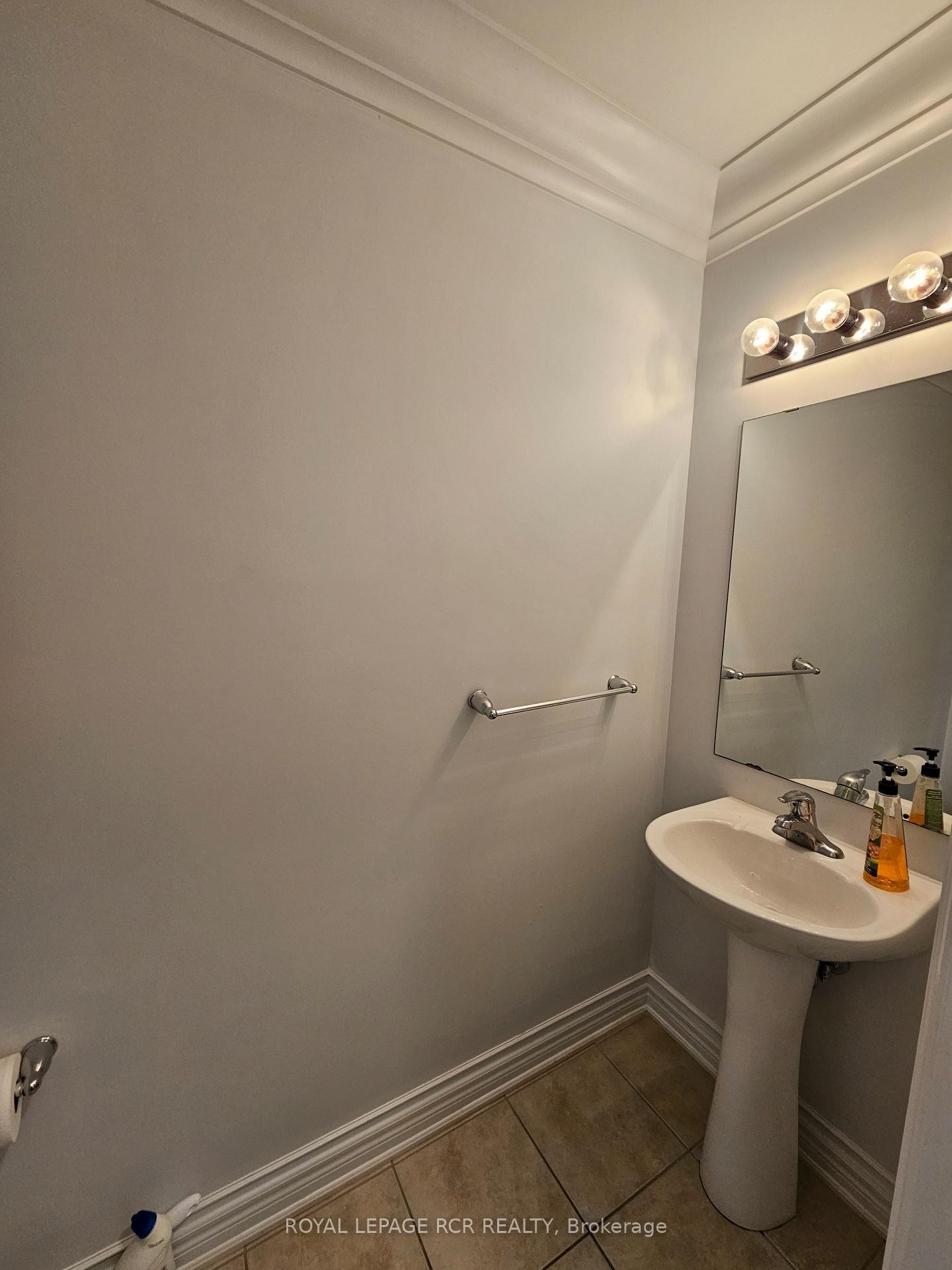 40 Thatcher Crescent, East Gwillimbury, ON - Indoor Photo Showing Bathroom
