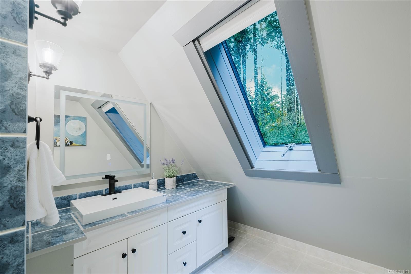 3778 Kingburne Dr, Cobble Hill, BC