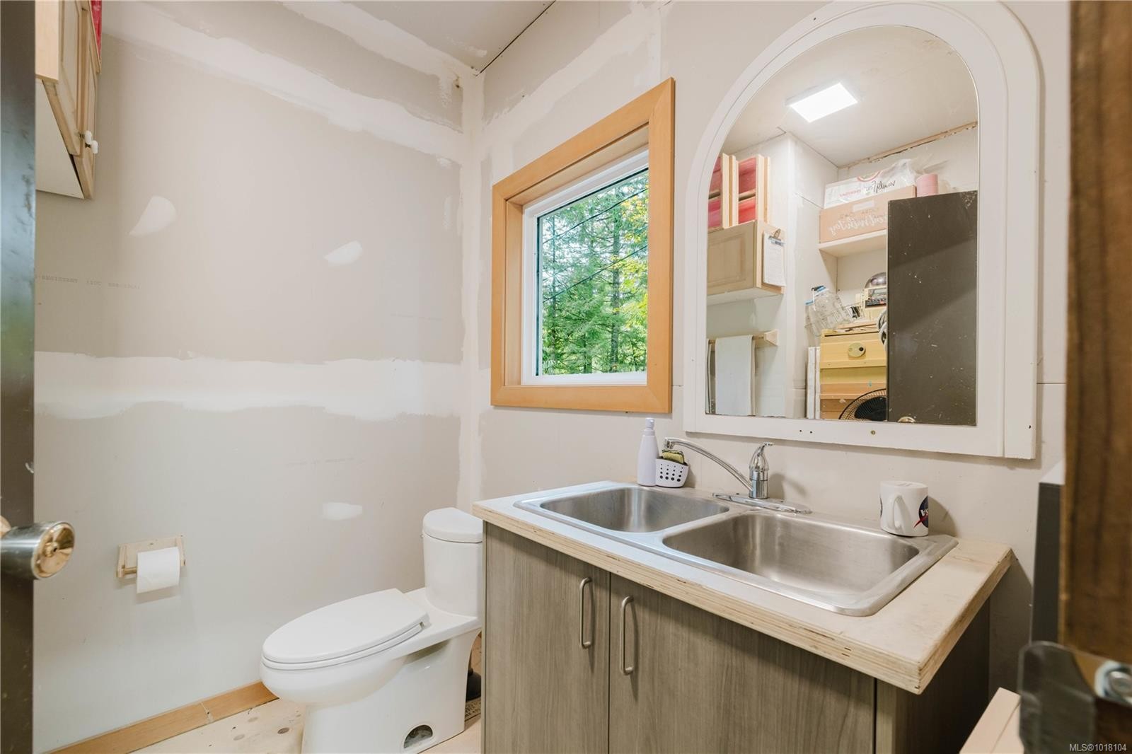 3778 Kingburne Dr, Cobble Hill, BC