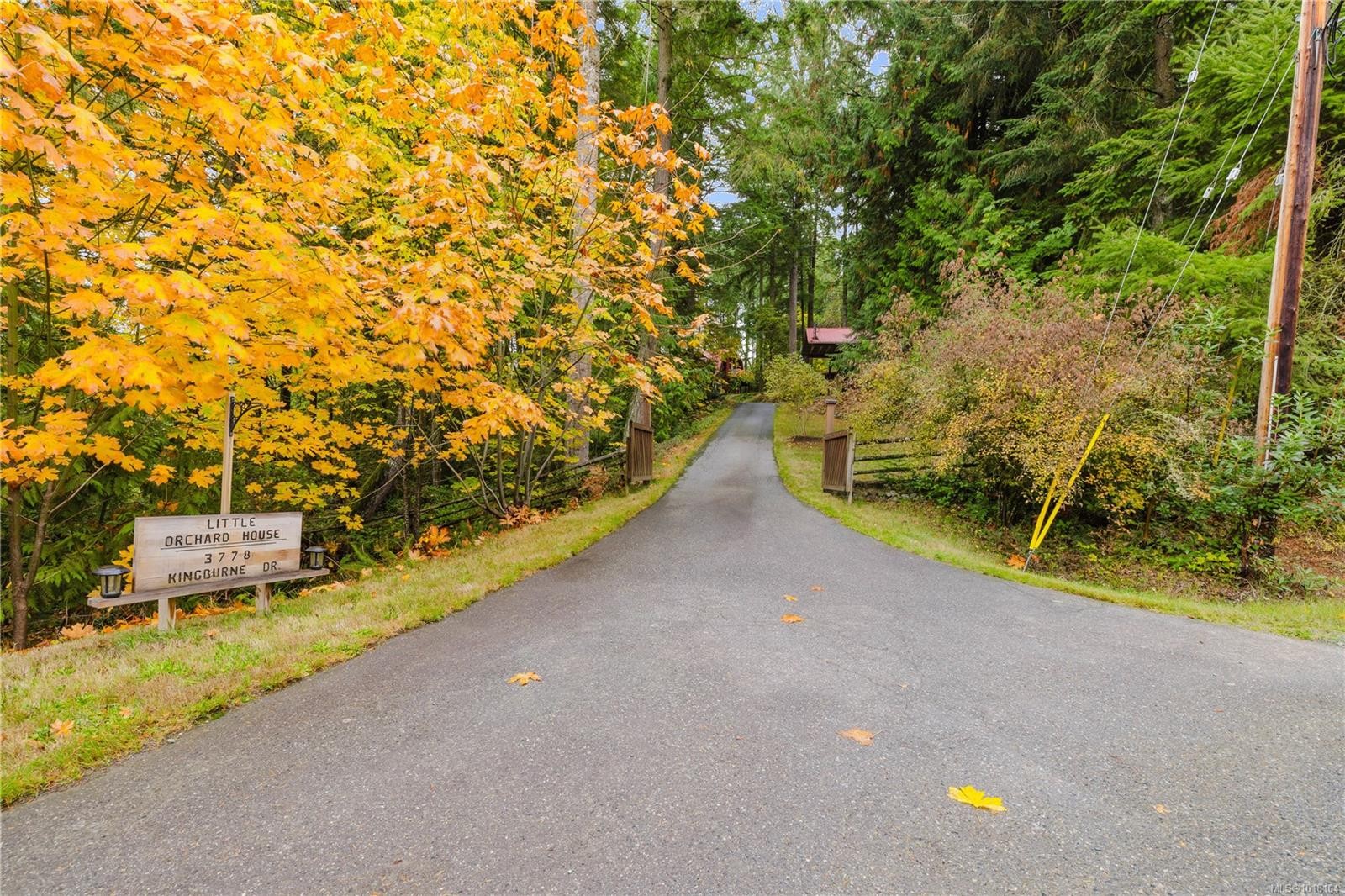 3778 Kingburne Dr, Cobble Hill, BC