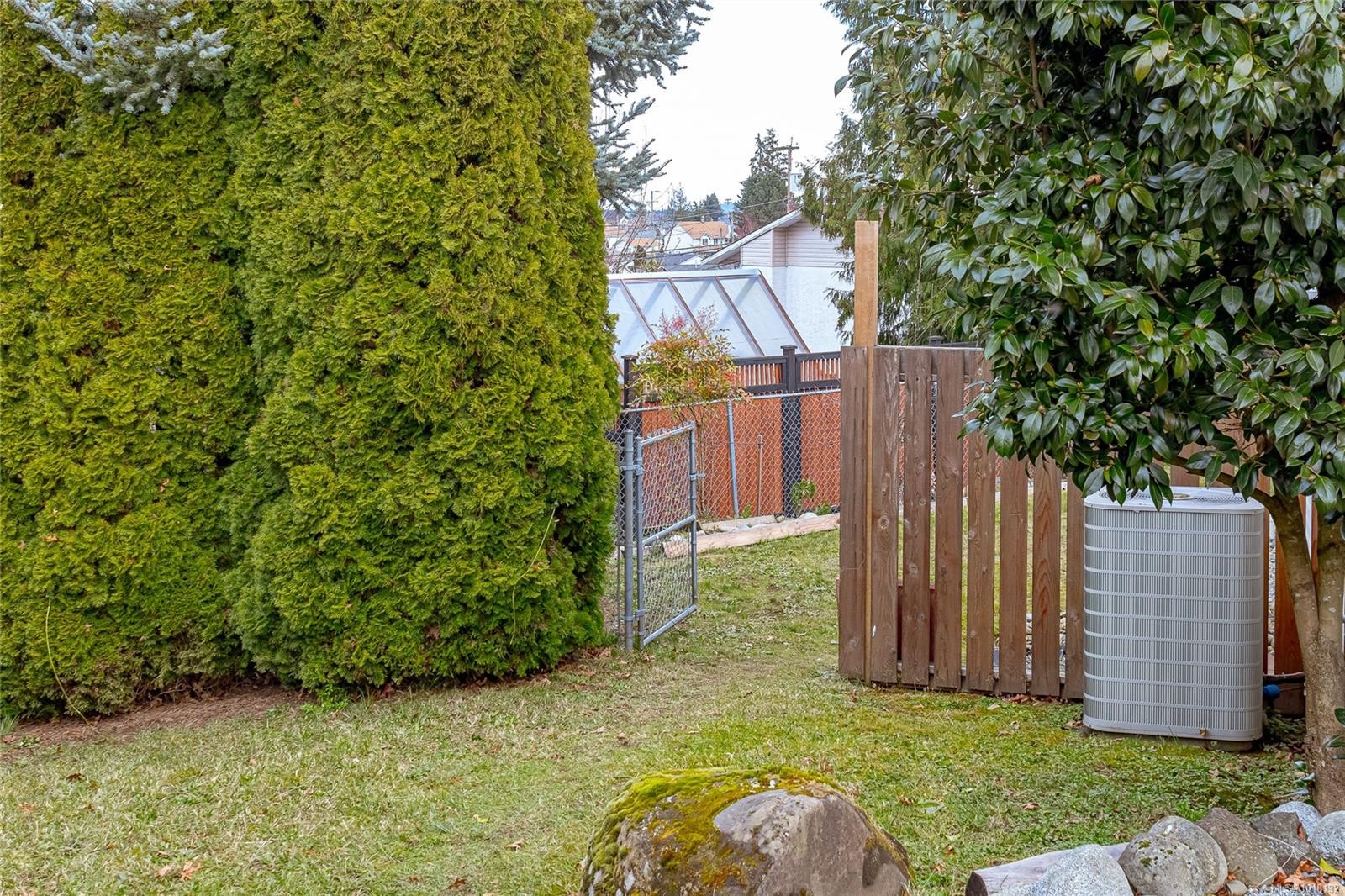 621 Wallace Pl, Ladysmith, BC