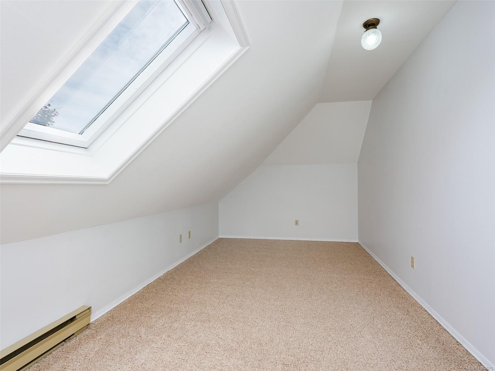 1335 Rudlin St, Victoria, BC