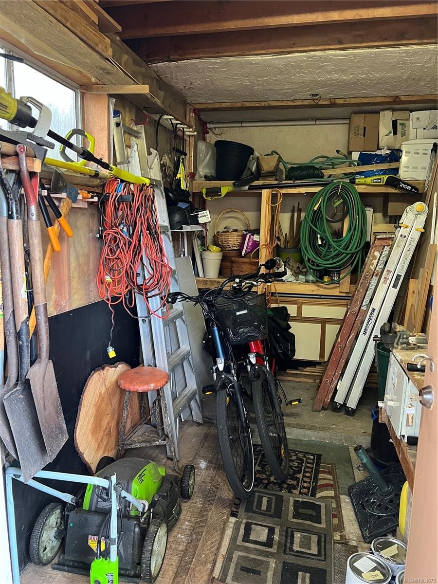 1335 Rudlin St, Victoria, BC