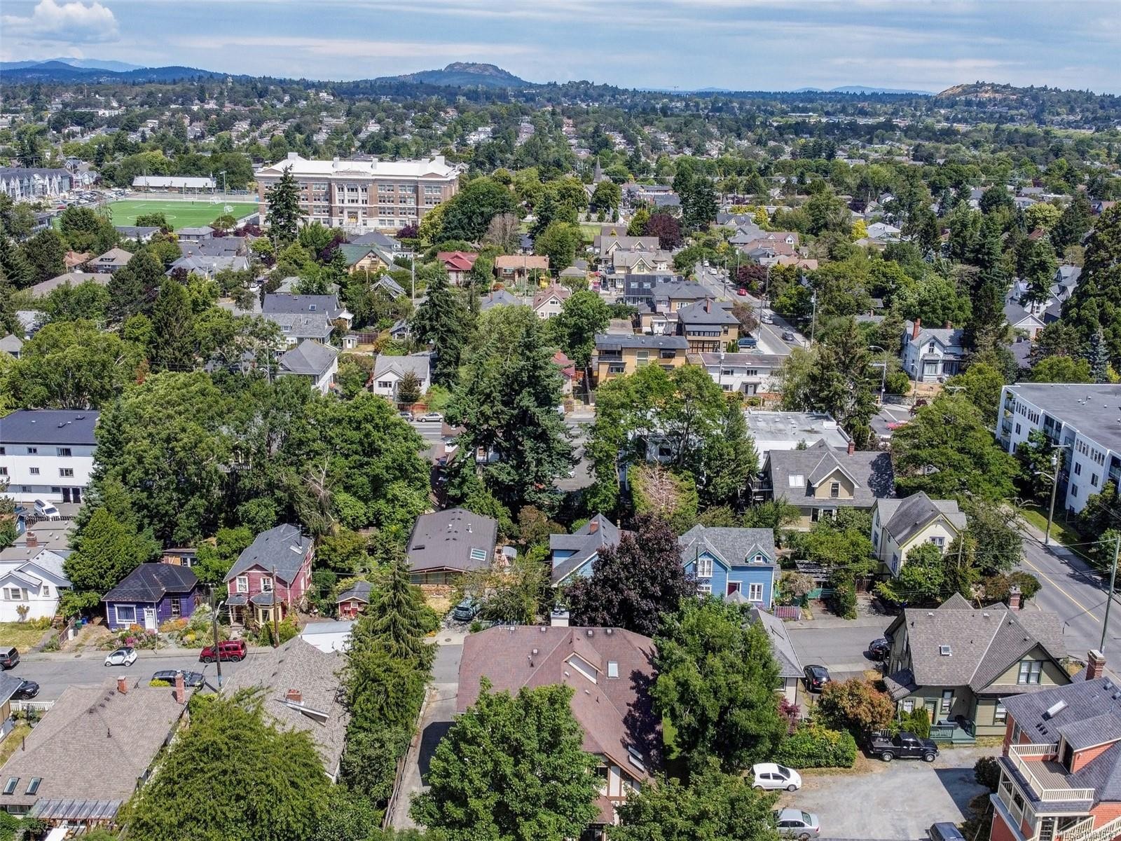 1335 Rudlin St, Victoria, BC