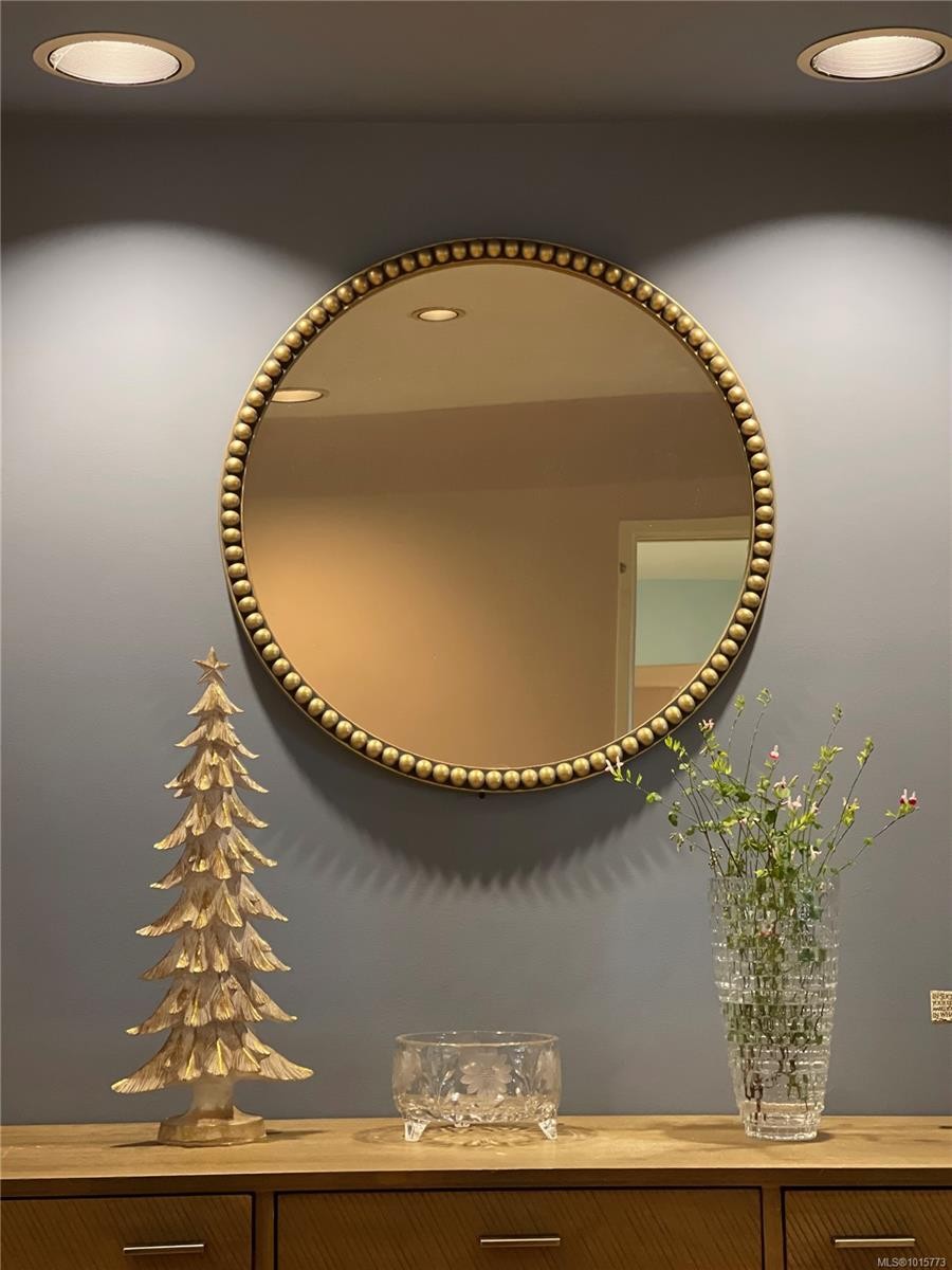 2559 Bermuda Pl, Saanich, BC